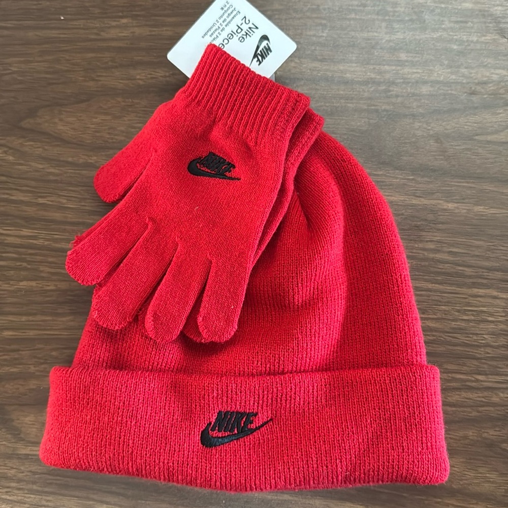 Nike Hat and Gloves Set